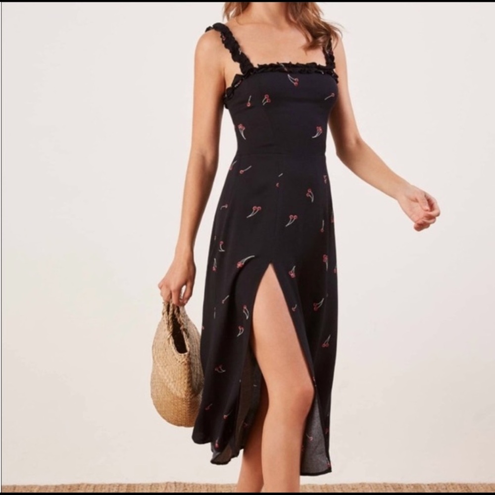 Reformation Arielle Cherry Dress size 2